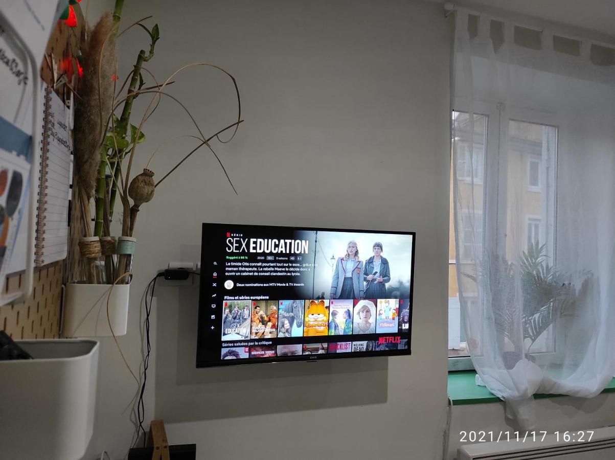 So Vintage A L Arbresle Apartment L'Arbresle Bagian luar foto